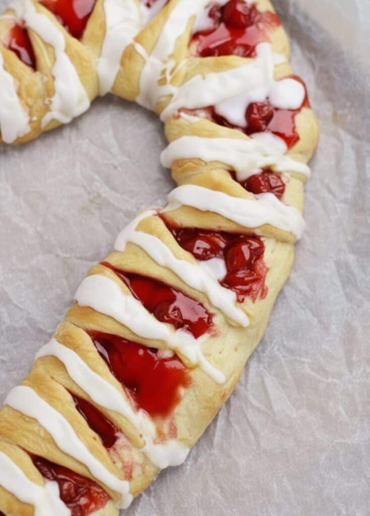 Festive Candy Cane Crescent Breakfast Pastry for Christmas Brunch 7 5938471523372960611 121